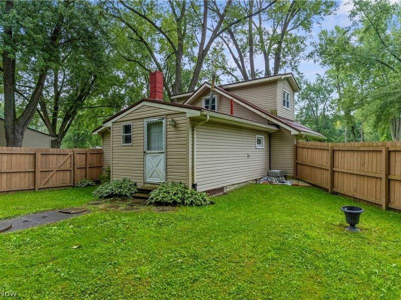 3428 Meadowbrook Drive, Leavittsburg, OH 44430 Photo 25