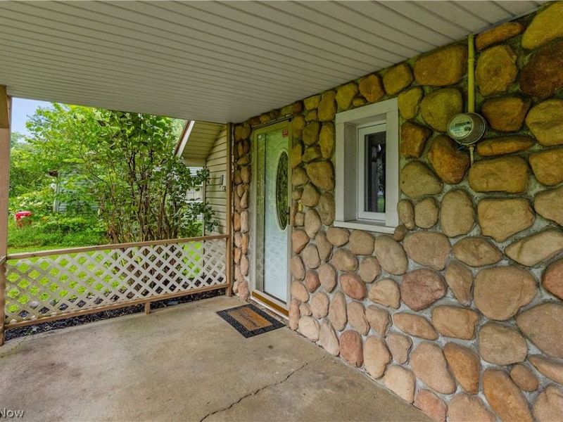 3428 Meadowbrook Drive, Leavittsburg, OH 44430 Photo 5