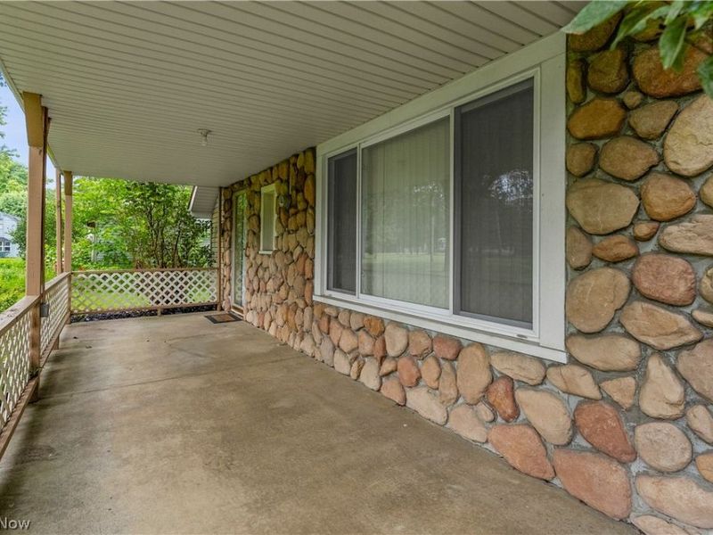 3428 Meadowbrook Drive, Leavittsburg, OH 44430 Photo 6