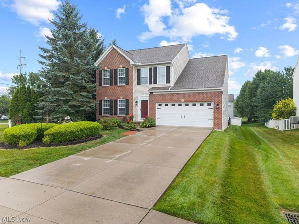 756 Sparrow Way , Wadsworth, OH 44281