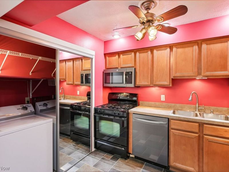 975 canyon view, Unit 107, Sagamore Hills, OH 44067 Photo 15