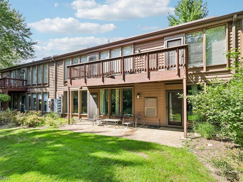 975 canyon view, Unit 107, Sagamore Hills, OH 44067 Photo 32