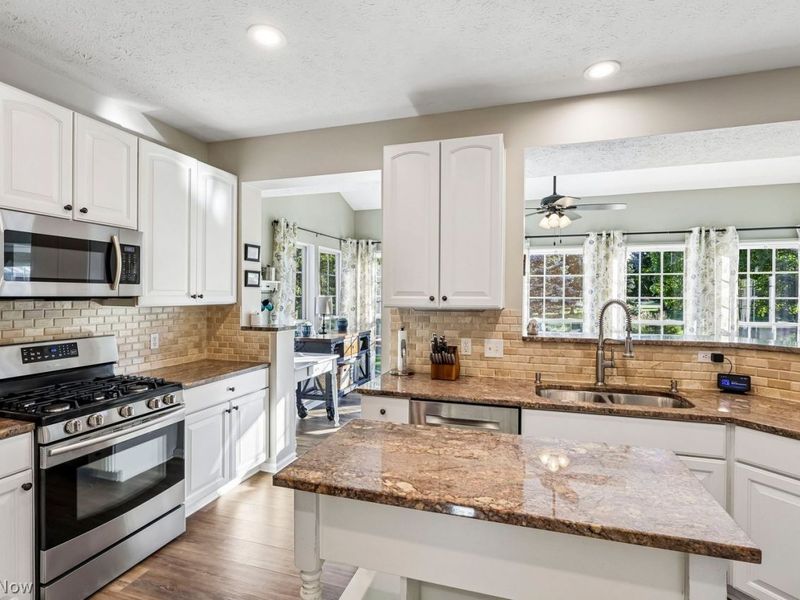 4739 Churchill Drive, Avon, OH 44011 Photo 12