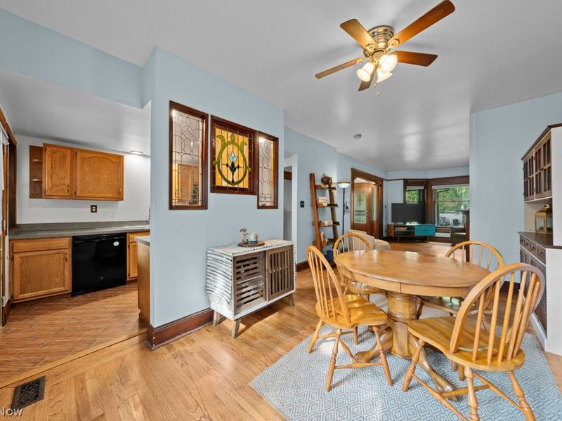 1414 W 81st Street, Cleveland, OH 44102 Photo 8