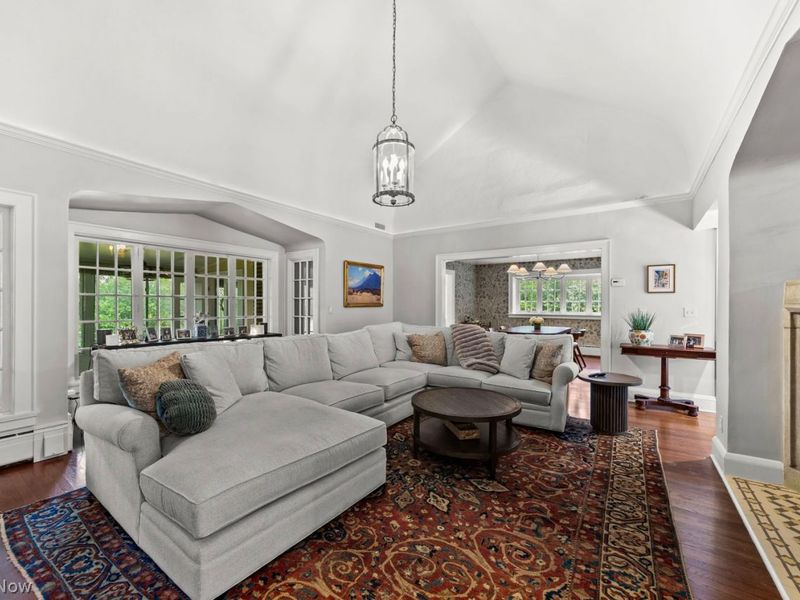 2355 Riverside Drive, Lakewood, OH 44107 Photo 5