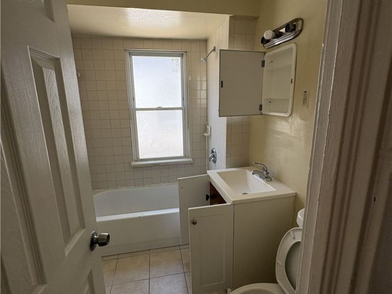 1656 Bryn Mawr Road, East Cleveland, OH 44112 Photo 17