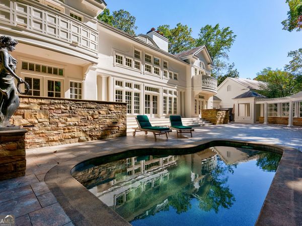 6655 Sweetwater Point, Flowery Branch, GA 30542