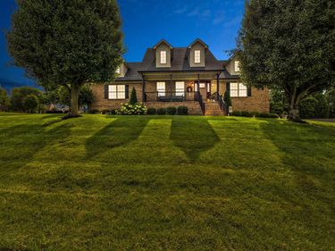 123 Winterberry Circle, Winchester, KY 40391