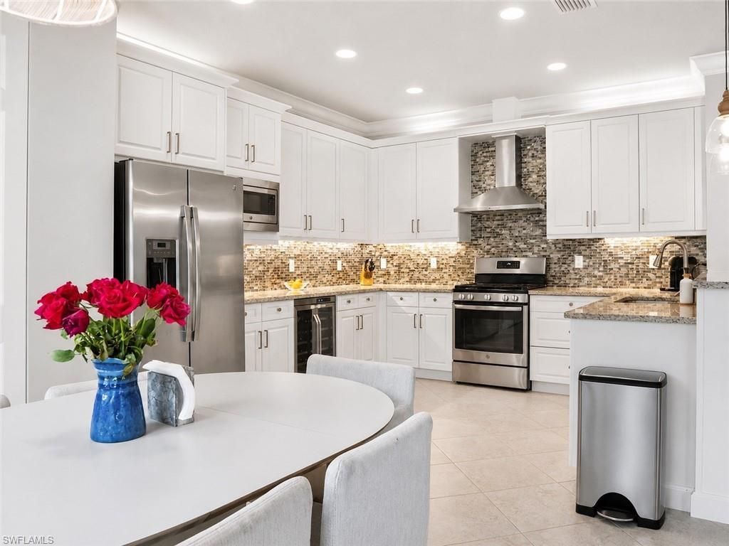 4384 Aurora St, Naples, FL 34119 Photo