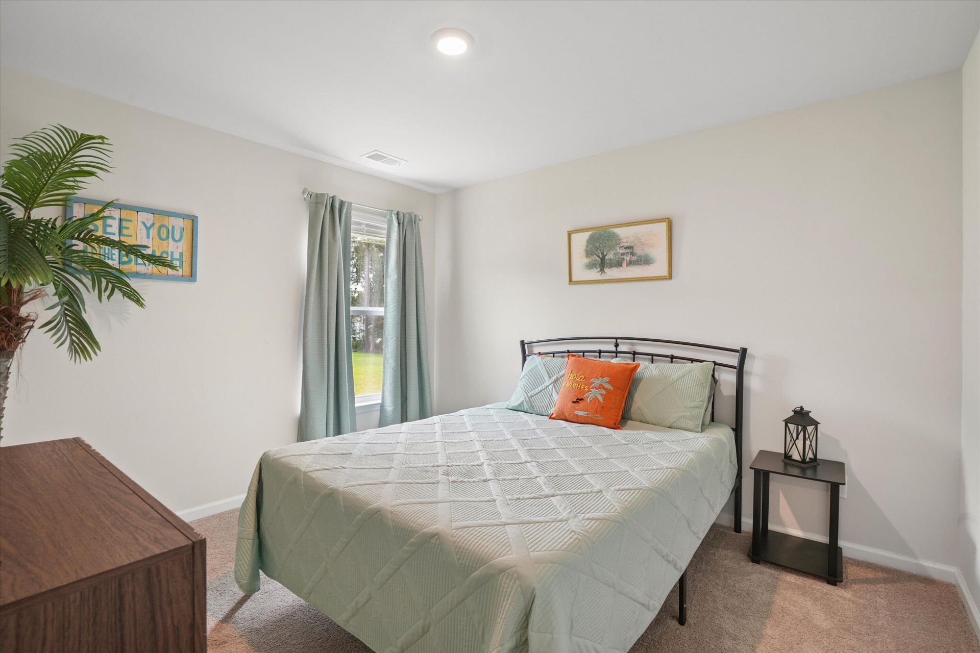 385 Spruce Ivy Street Photo 13
