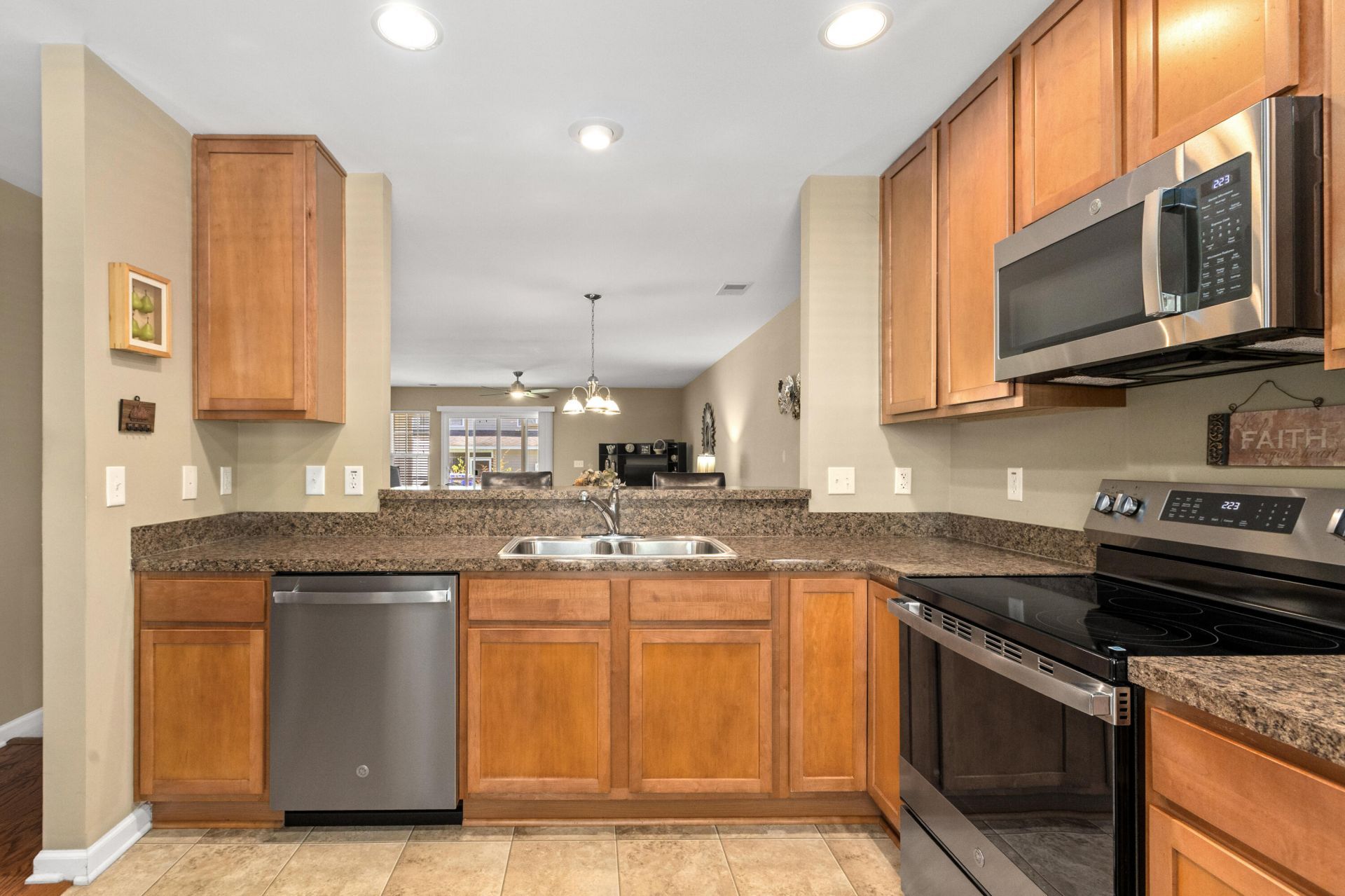 2522 Stadium Drive Photo 6