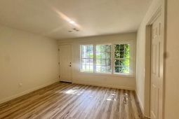 214 Corina Street photo 4