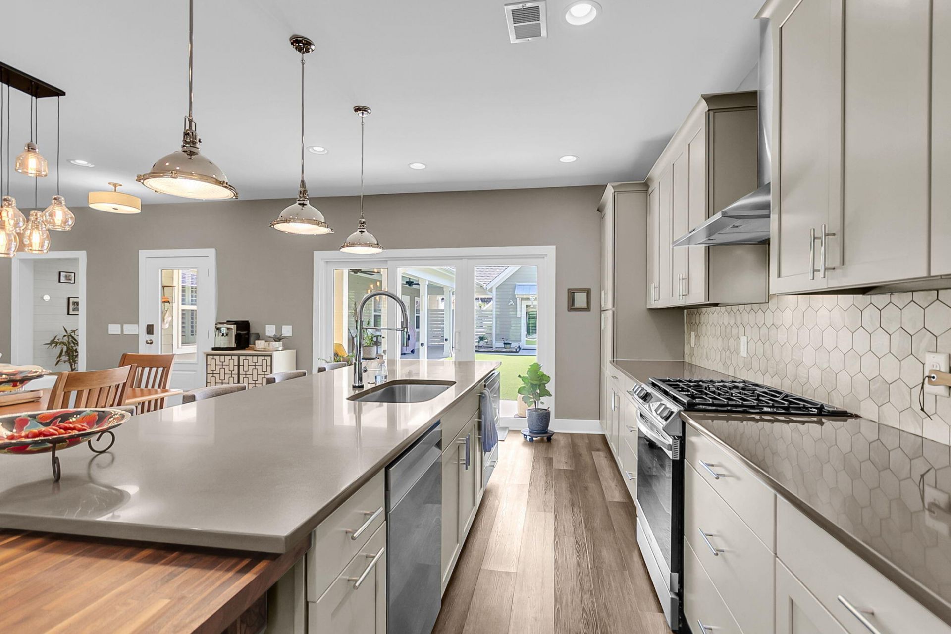 310 New Leaf Loop Photo 14