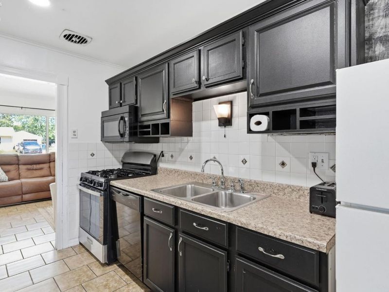 5213 Langfitt Street, Vermilion, OH 44089 Photo 14