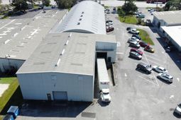 475 Long Point Road  photo 4