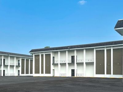 1525 Sam Rittenberg Boulevard, Unit 202, Charleston, SC 29407