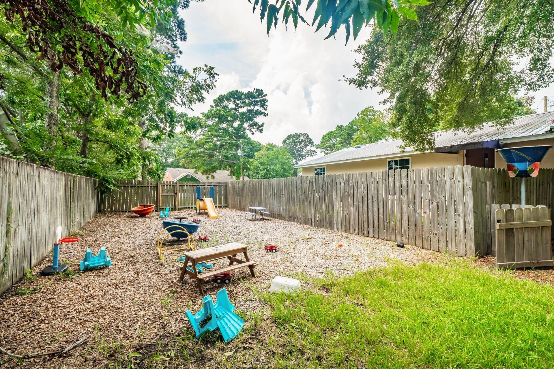 1219 Hobart Avenue  Photo 12
