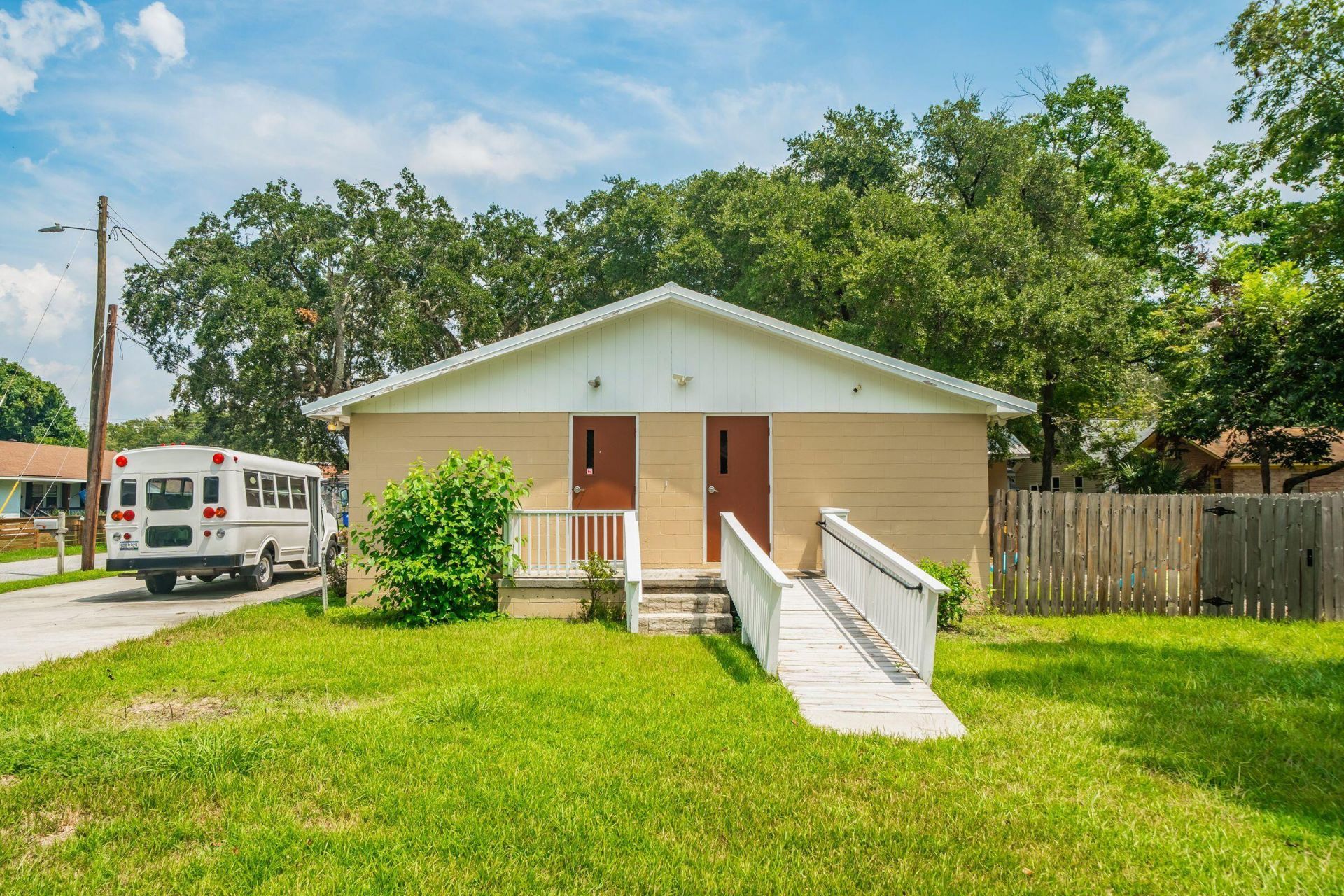 1219 Hobart Avenue  Photo 15