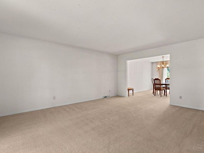 5277 Gabbard Drive, Trenton, OH 45067 Photo 7