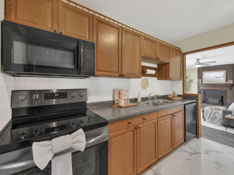 366 Kellybrook Place, Galloway, OH 43119 Photo 11