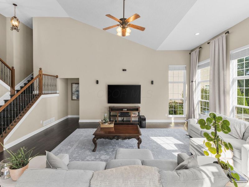8275 Marwithe Place, New Albany, OH 43054 Photo 13