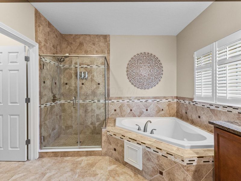 8275 Marwithe Place, New Albany, OH 43054 Photo 31