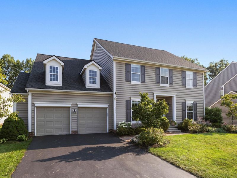 8275 Marwithe Place, New Albany, OH 43054 Photo 5