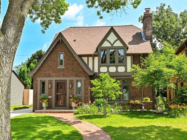 4848 N Woodburn STREET, Whitefish Bay, WI 53217