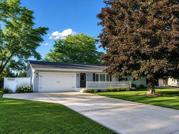 1170 Cypress POINT, Twin Lakes, WI 53181