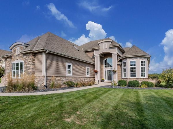 W192N5690 Spencers PASS, Menomonee Falls, WI 53051