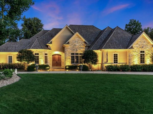20765 Lincolnshire COURT, Brookfield, WI 53045
