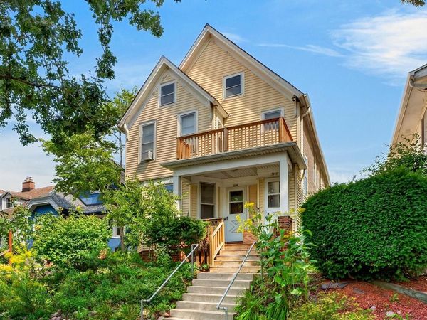 3238 N Cambridge AVENUE, Unit 3240, Milwaukee, WI 53211