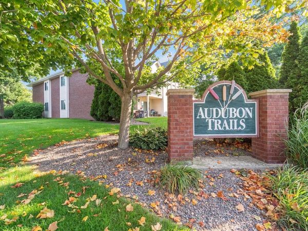 1926 Parknoll LANE, Port Washington, WI 53074