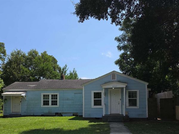 3701 W Brainerd St, Unit A & B, Pensacola, FL 32505