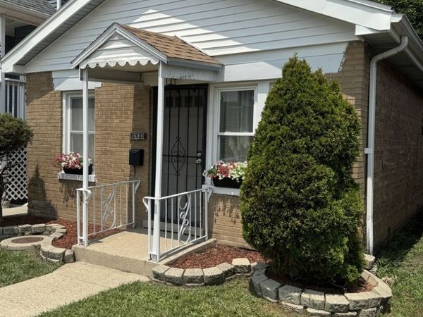 6533 16th Street , Berwyn, IL 60402