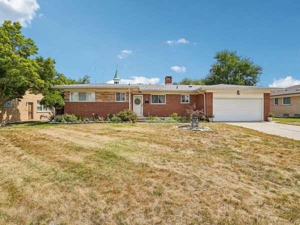 22808 Greenview Road, Southfield, MI 48075