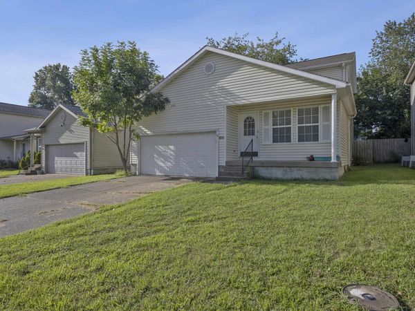 8010 Alexandra Lane, Newburgh, IN 47630