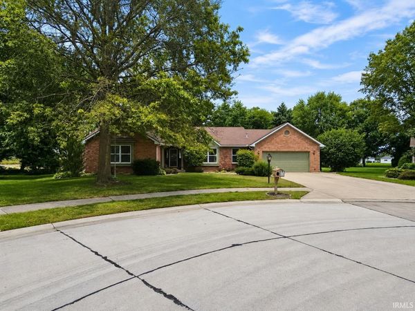 1402 Ashton Court, Goshen, IN 46526