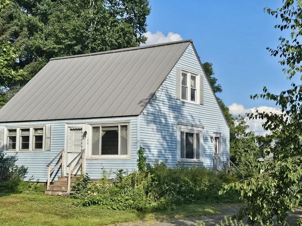 40 Shores Road , Waterville, ME 04901