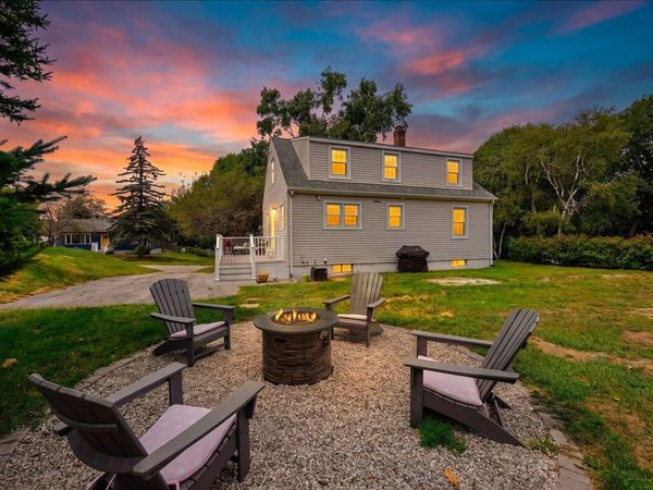 19 Grover Road, Cape Elizabeth, ME 04107