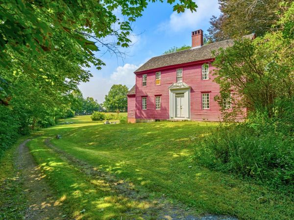 3 S Main Street , Kennebunkport, ME 04046