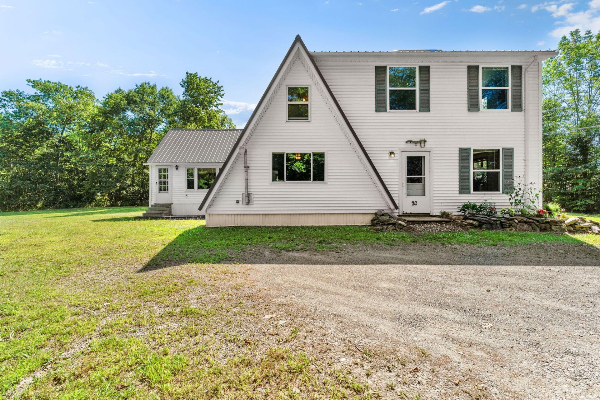20 Pine View Lane, Winterport, ME 04496 Main Photo