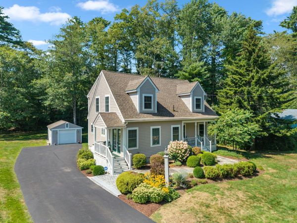 435 Mitchell Road , Cape Elizabeth, ME 04107