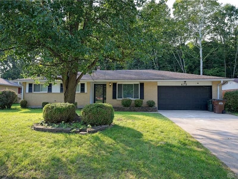 673 Fredricksburg Drive, Harrison Township, OH 45415 Photo 2