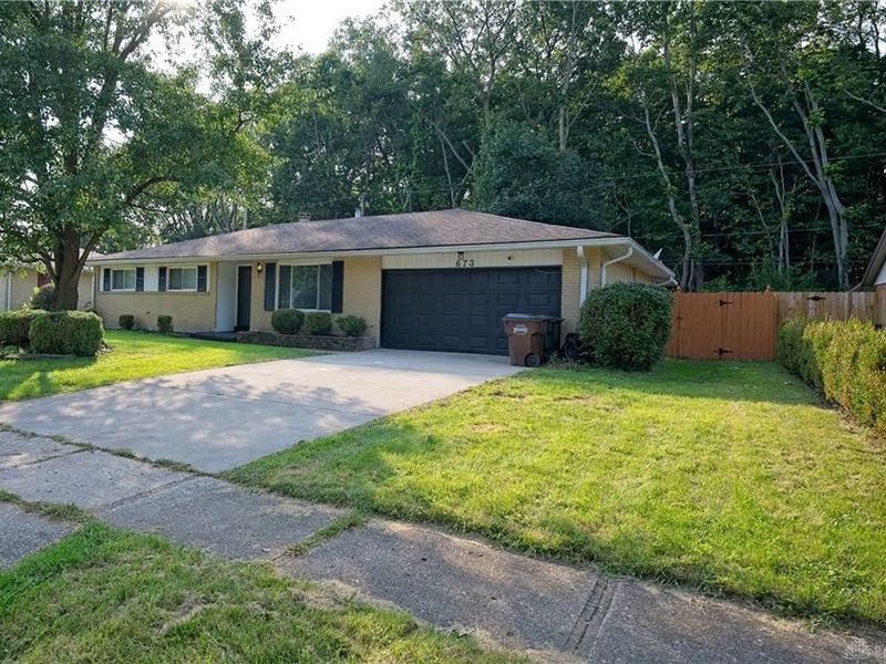 673 Fredricksburg Drive, Harrison Township, OH 45415 Photo 3