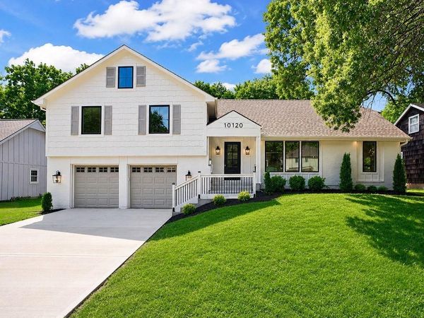 10120 Glenwood Street, Overland Park, KS 66212