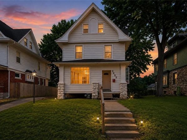 3632 Virginia Avenue, Kansas City, MO 64109