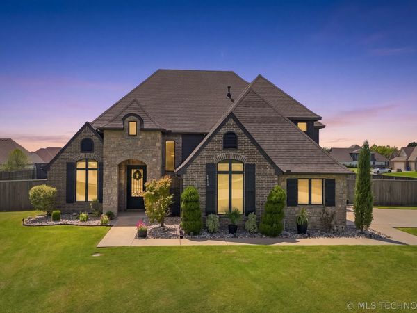 1914 E 172nd Street S, Mounds, OK 74047