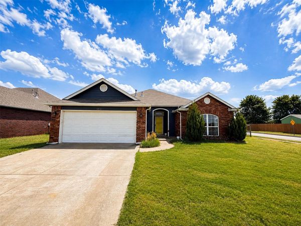12141 N 108th East Avenue , Collinsville, OK 74021