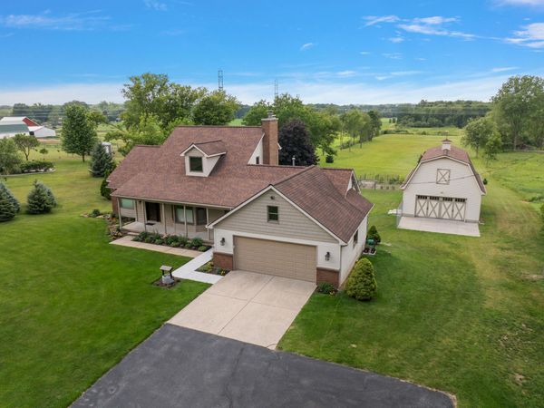 12211 8th Avenue NW, Grand Rapids, MI 49534